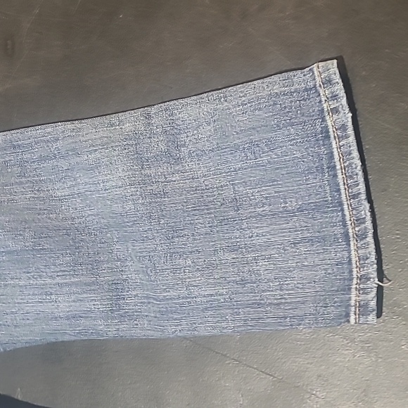 Silver - Picture 5 of 11